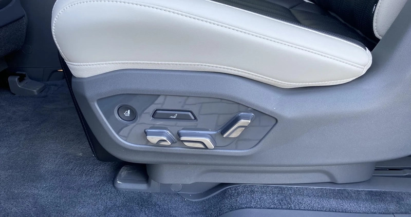Kia EV9 cena 350000 przebieg: 5000, rok produkcji 2023 z Piława Górna małe 352